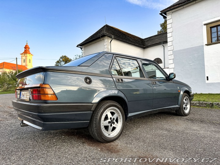 Alfa Romeo Ostatní modely 75 2.0. TS 1990