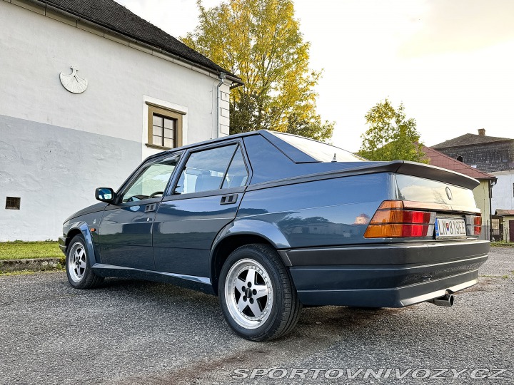 Alfa Romeo Ostatní modely 75 2.0. TS 1990
