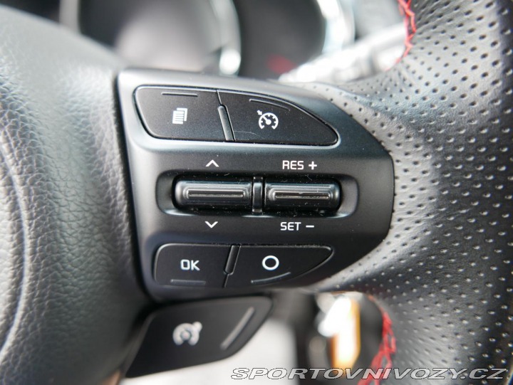 Kia Ceed GT 1,6 T-GDi GT 150 kW 2016