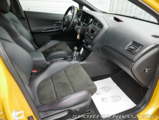 Kia Ceed GT 1,6 T-GDi GT 150 kW 2016