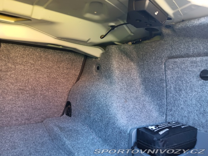 BMW 3 E90 325i 2006