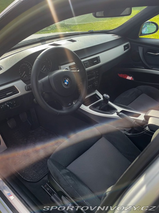 BMW 3 E90 325i 2006