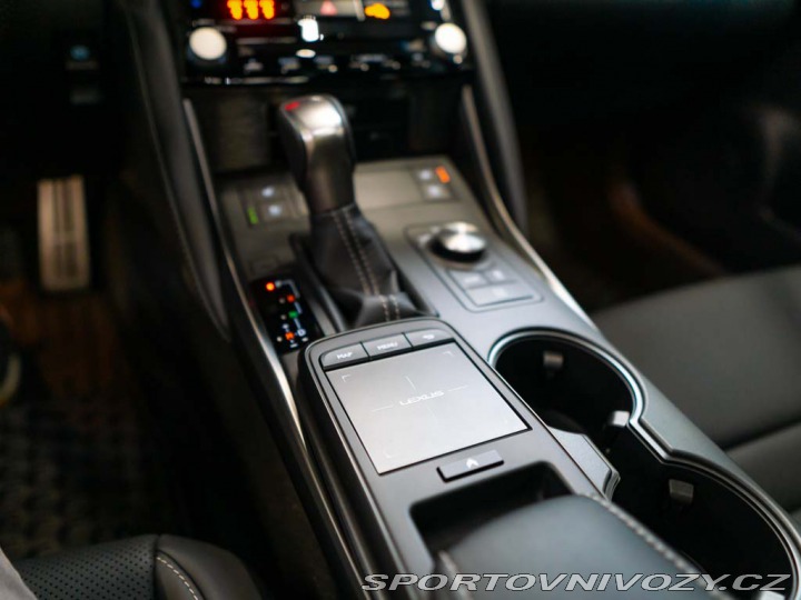 Lexus Ostatní modely 5,0 IS 500, F SPORT V8 2024