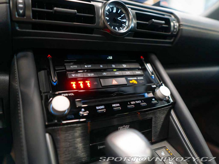 Lexus Ostatní modely 5,0 IS 500, F SPORT V8 2024