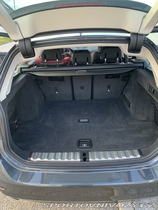 BMW 3 330i 2019