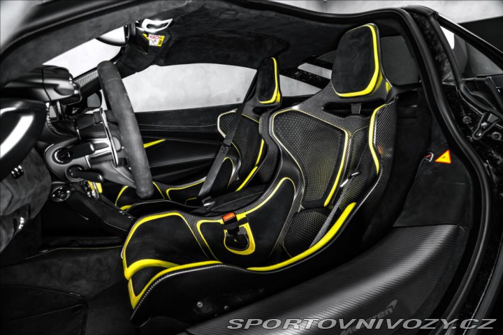 McLaren 750S 750S coupe, lift, karbon, 2024