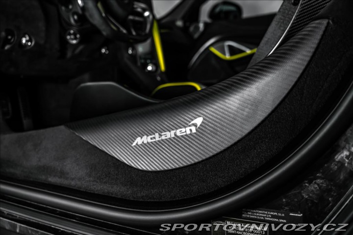 McLaren 750S 750S coupe, lift, karbon, 2024