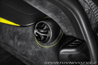 McLaren 750S 750S coupe, lift, karbon, 2024