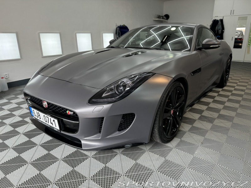 Jaguar F-Type 