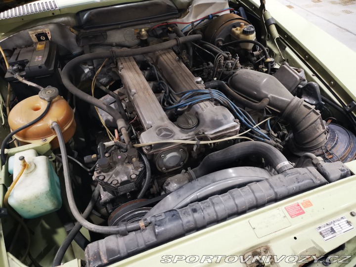 Mercedes-Benz SLC 280 (C107)manuál, testace 1977