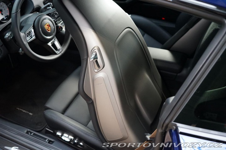 Porsche 718 GTS 4.0 PDK PDLS Bose App 2024