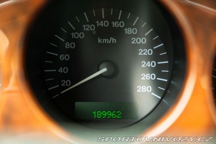 Jaguar XJR 2000