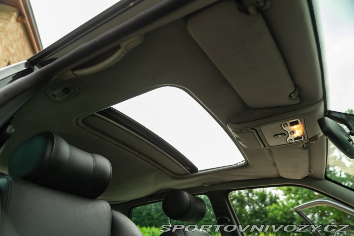 Jaguar XJR 2000