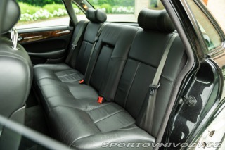 Jaguar XJR  2000