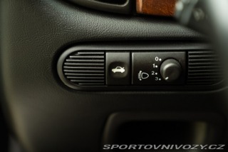 Jaguar XJR  2000