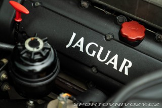 Jaguar XJR  2000