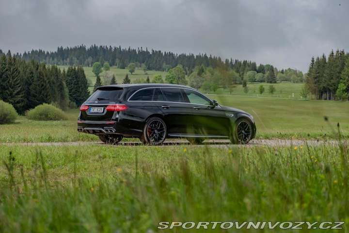 Mercedes-Benz E 63AMG S 4matic+ BRABUS700 2017