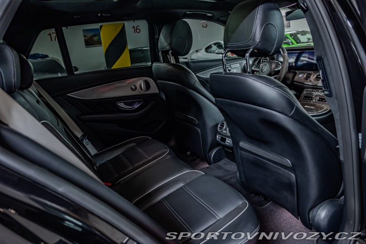 Mercedes-Benz E 63AMG S 4matic+ BRABUS700 2017