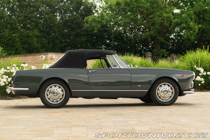 Alfa Romeo Spider 2600 SPIDER TOURING 1966