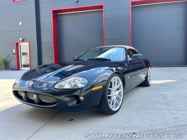 Jaguar XKR 2000