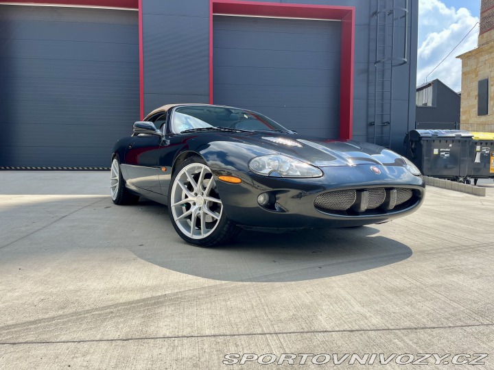 Jaguar XKR 2000
