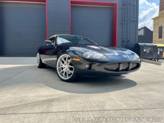 Jaguar XKR  2000