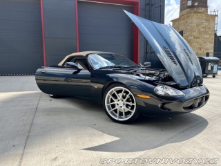 Jaguar XKR  2000