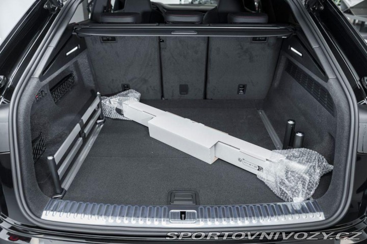 Audi RS Q8 TFSI quattro/Pano/23/Karb 2024