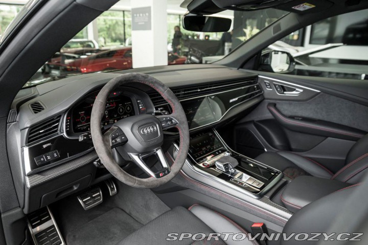 Audi RS Q8 TFSI quattro/Pano/23/Karb 2024