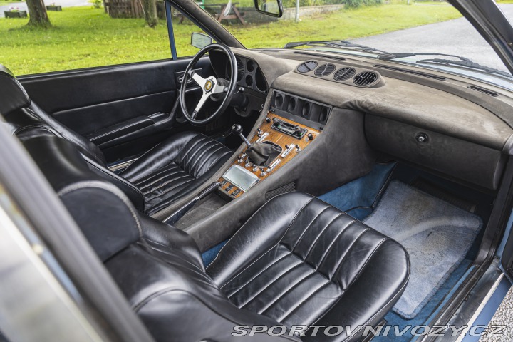 Ferrari 365 GT4 2+2 1975