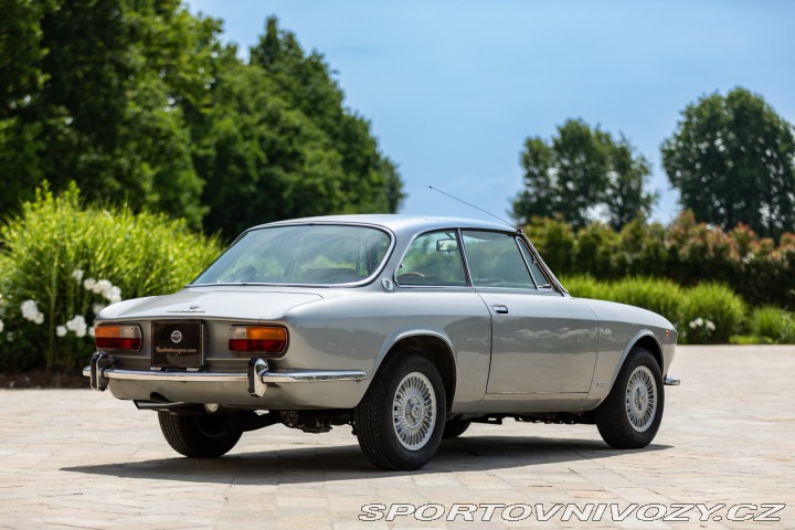 Alfa Romeo GT 2000 VELOCE 1974