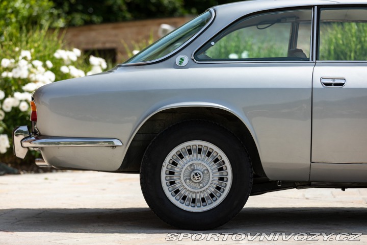 Alfa Romeo GT 2000 VELOCE 1974