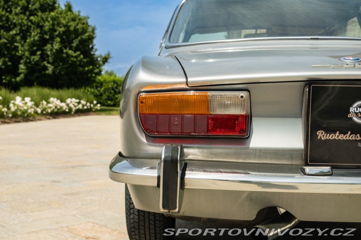 Alfa Romeo GT 2000 VELOCE 1974