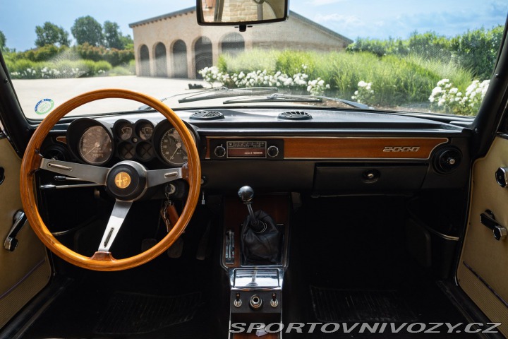 Alfa Romeo GT 2000 VELOCE 1974