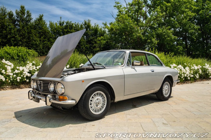 Alfa Romeo GT 2000 VELOCE 1974