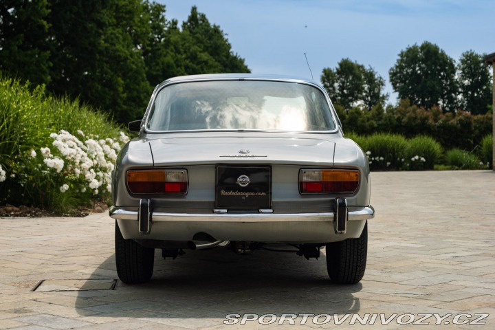 Alfa Romeo GT 2000 VELOCE 1974
