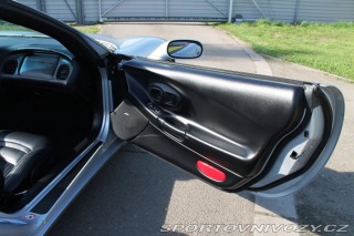 Chevrolet Corvette C5 5.7 Cabrio, EU verze 2002