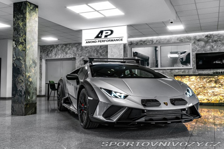 Lamborghini Huracán Sterrato SENSONUM/LED/SES 2023