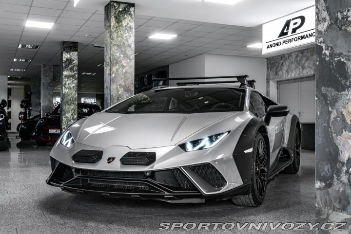 Lamborghini Huracán Sterrato SENSONUM/LED/SES 2023
