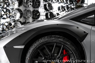 Lamborghini Huracán Sterrato SENSONUM/LED/SES 2023