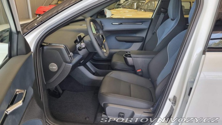 Volvo Ostatní modely EX30 Single Motor Ultra 272 HP 2024