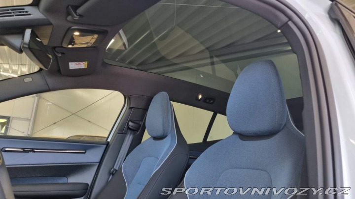 Volvo Ostatní modely EX30 Single Motor Ultra 272 HP 2024