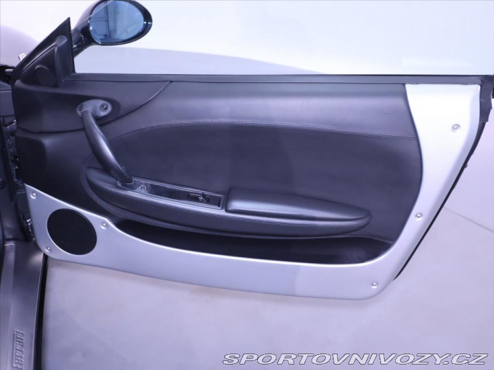 Ferrari 360 3,6 Modena 294kW Manuál 2002