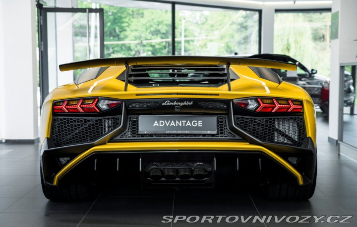 Lamborghini Aventador 2017