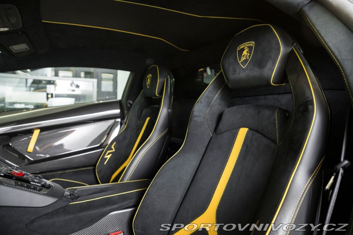 Lamborghini Aventador 1800