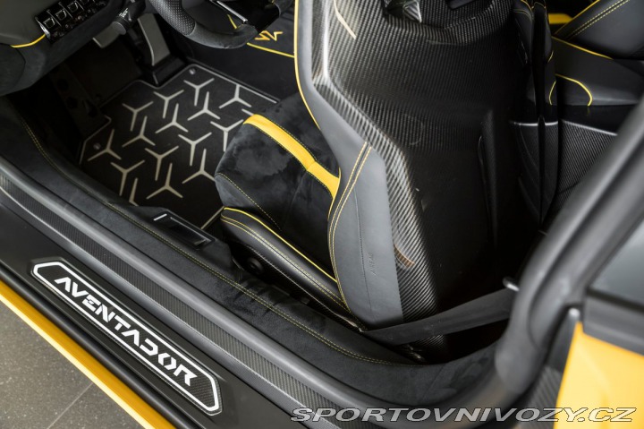 Lamborghini Aventador 2017