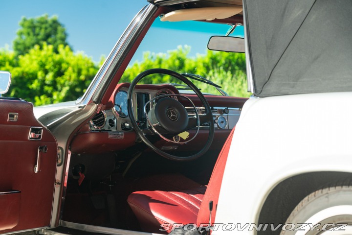 Mercedes-Benz SL 280 SL 1968