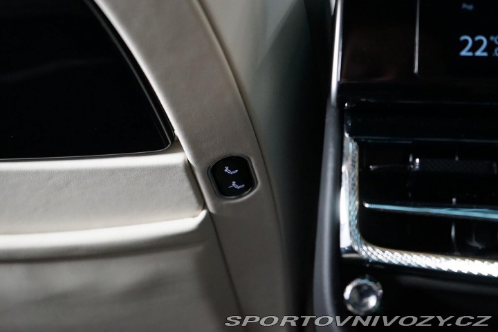 Bentley Flying Spur V8 Mulliner Black Carbon 2022