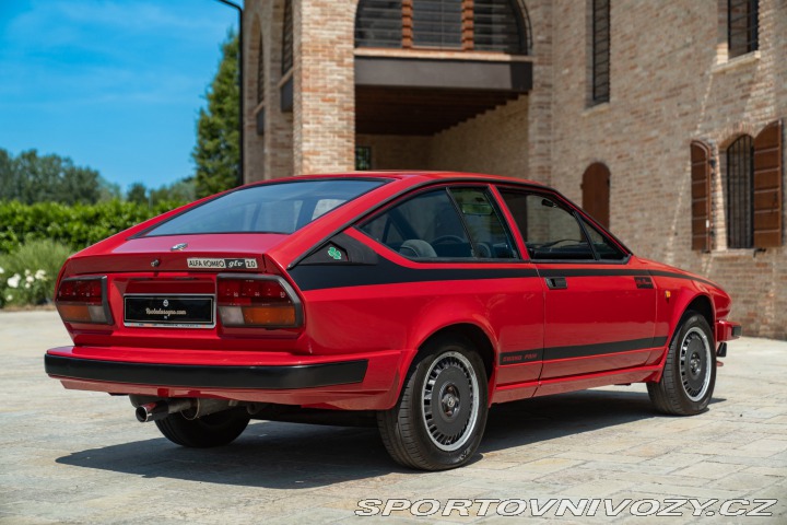 Alfa Romeo GTV Alfetta GTV Gran Prix n.128 1981