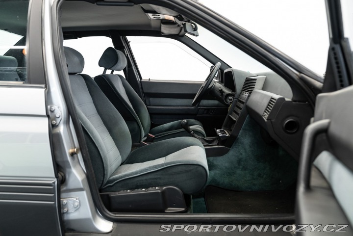 Alfa Romeo Ostatní modely 164 3.0 V6 1987